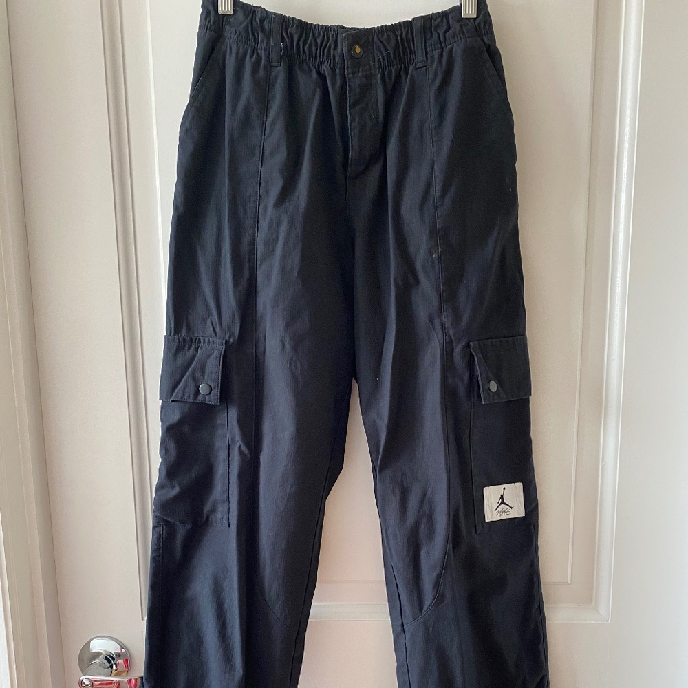 Nike Jordan black athleisure